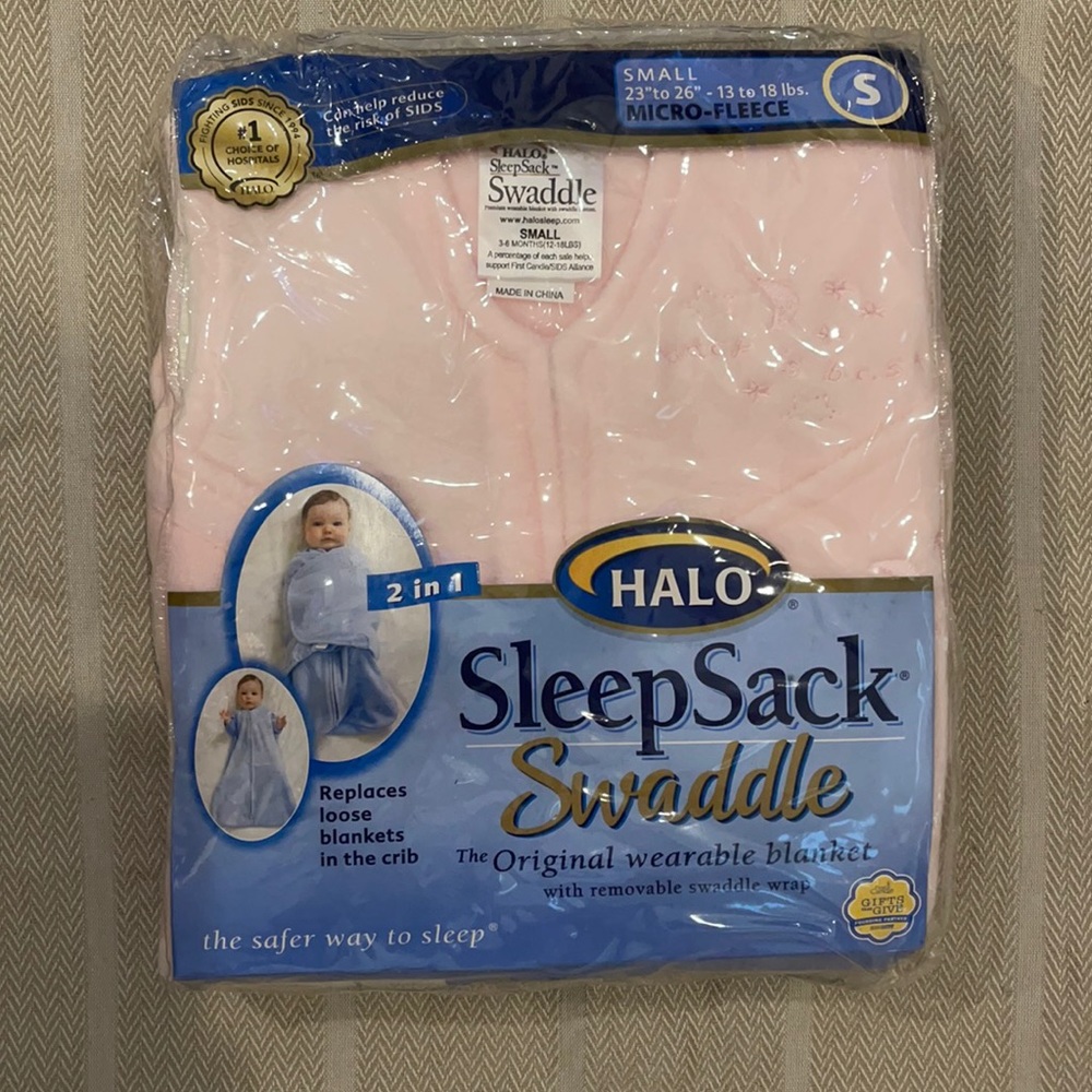 New in bad Sleep Sack Swaddle, Size S.